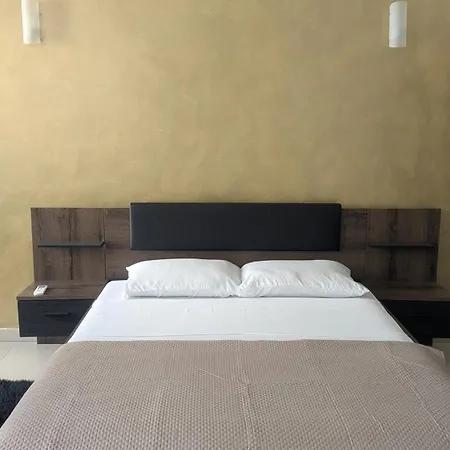 Duplex Penthouse 公寓 *